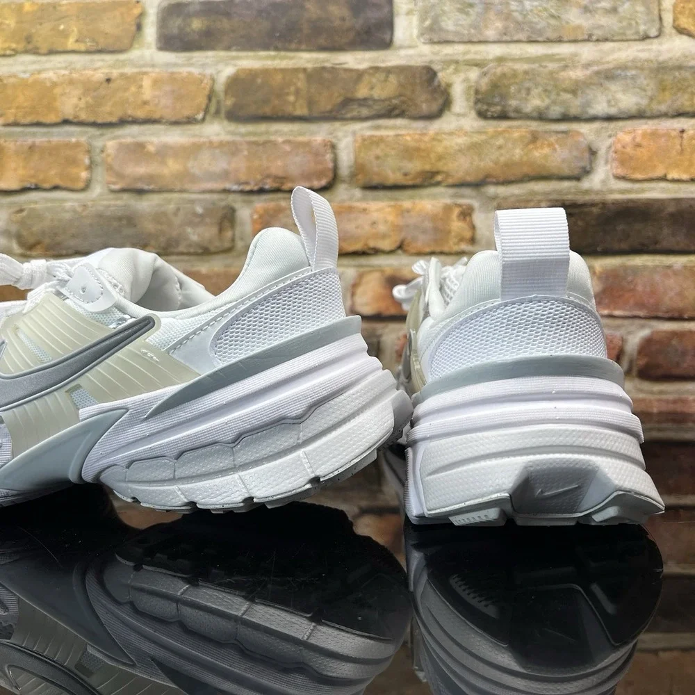 Nike v2k run